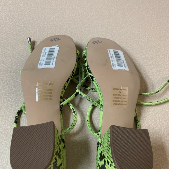 NWT Steve Madden Impressed  Lace Up Sandal - Picture 12 of 12